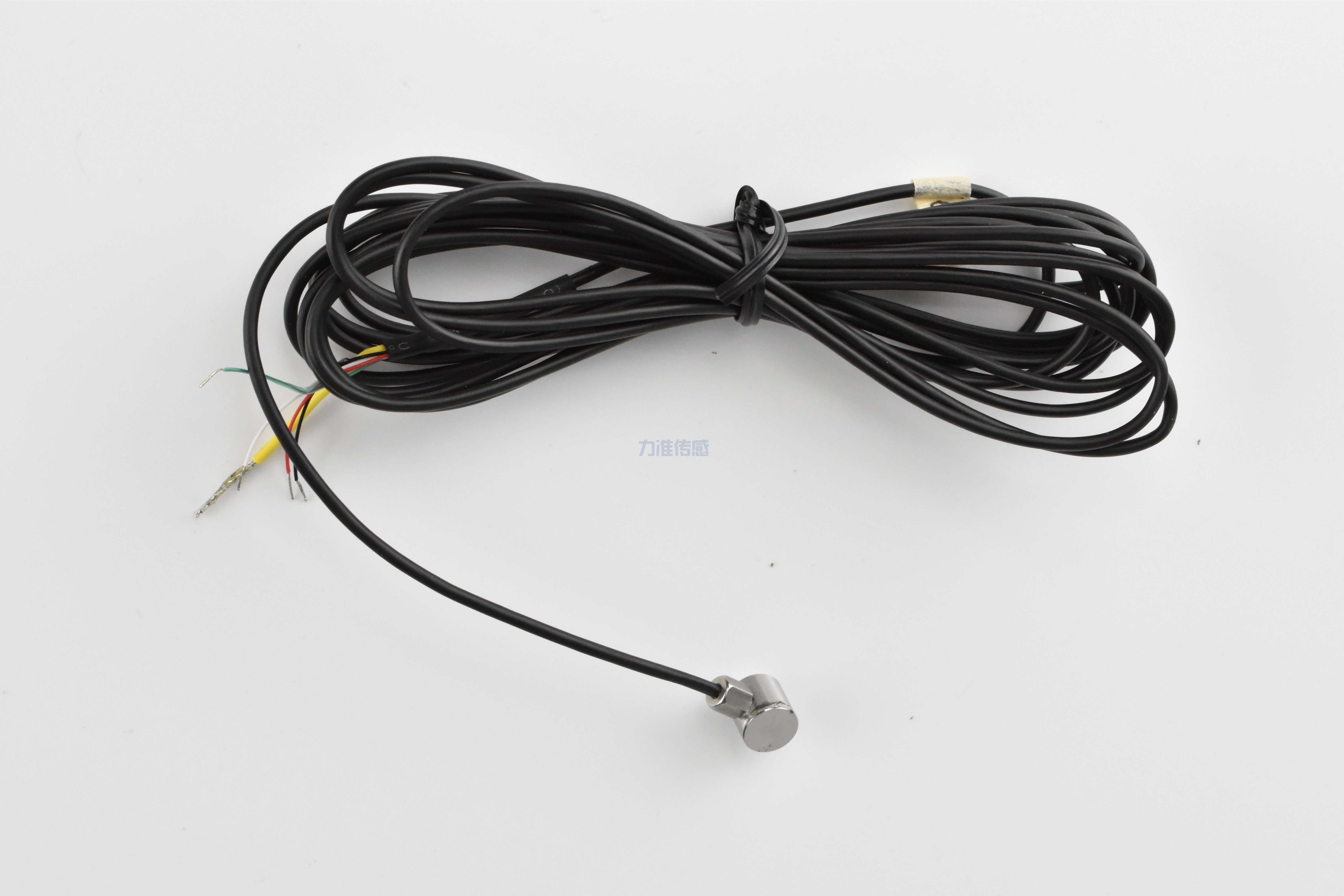 校準(zhǔn)好的拉力機可以達(dá)到很好的測力精度(圖1) DSC_0276.JPG